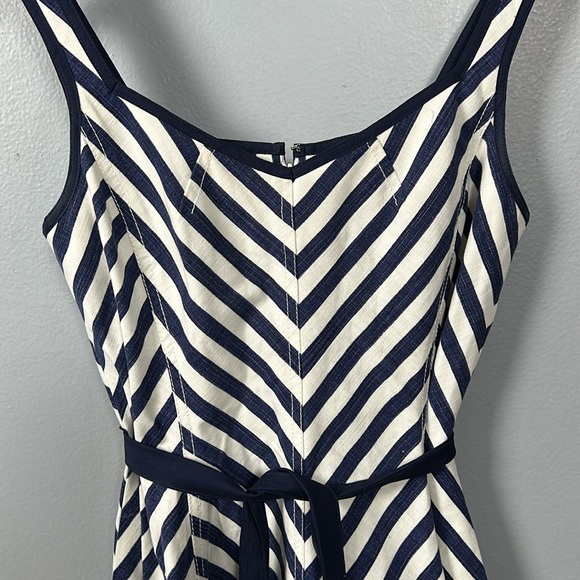 Talbots SHORELINE Navy/ White Denim Canvas Chevron Striped Midi Dress Sz 6P - Picture 10 of 16